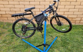 SereneLife Bike Repair Stand with Metakoo Cybertrack 100 mountain bike