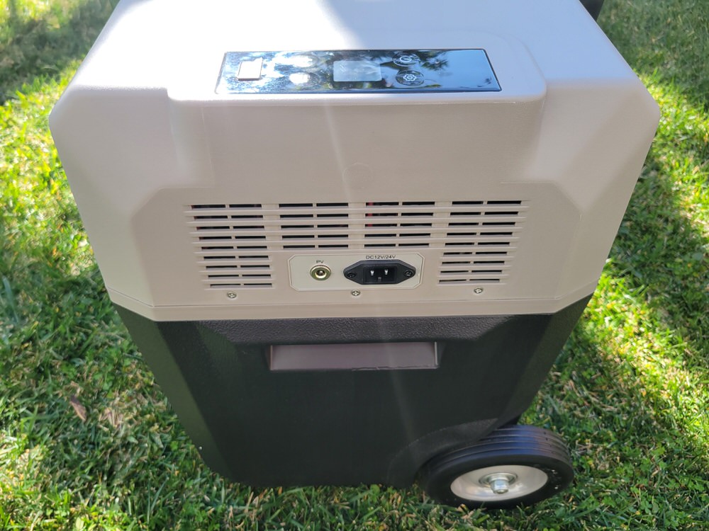 Review: Acopower LiONCooler 42 Quart Car Freezer/Fridge with Battery,  Solar, Wheels (X40A) (42qt/40L/40 Liters) - YuenX