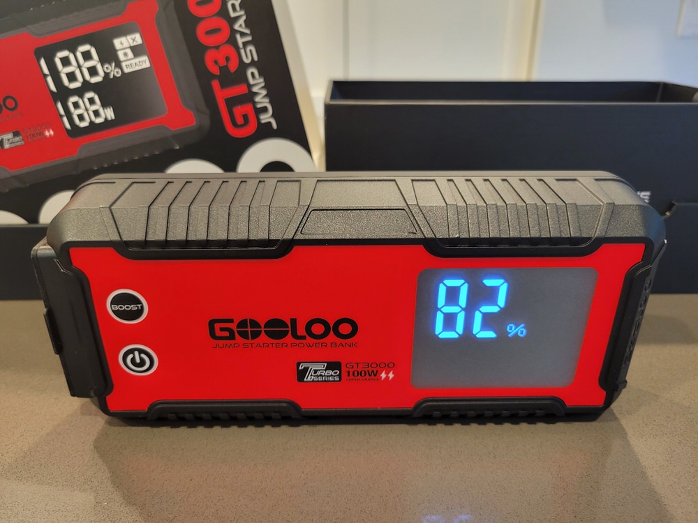 Review: Gooloo Car Jump Starter GT3000 Turbo (vs NOCO, Fanttik) and Power  Bank - YuenX